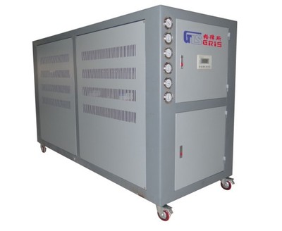 江蘇工業(yè)冷水機(jī) 橡塑制品領(lǐng)域的耐酸堿制冷解決方案
